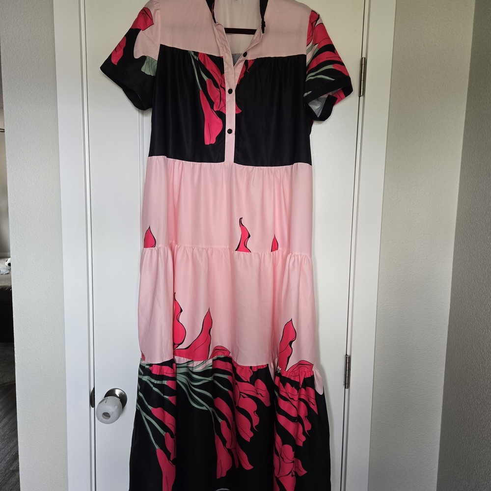 Chic Floral Button-Up Maxi Dress in Pink and Black